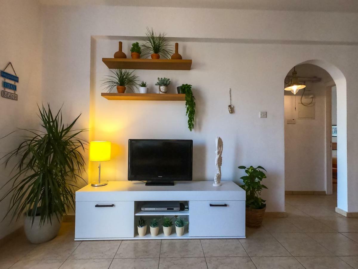 Ron'S Pergola Apartment Пафос Экстерьер фото