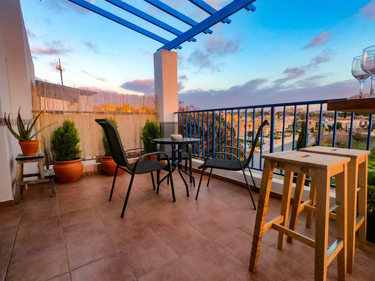 Ron'S Pergola Apartment Пафос Экстерьер фото