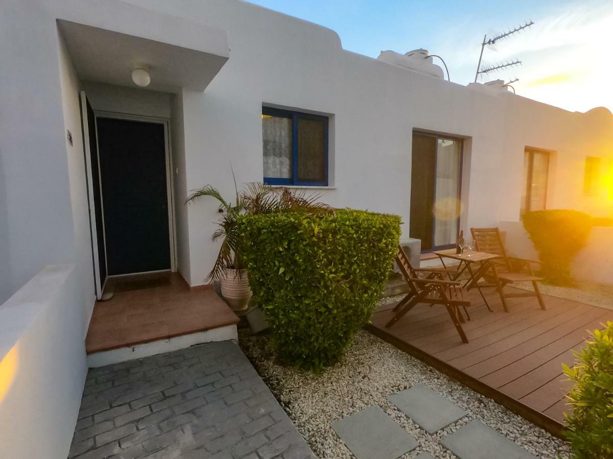 Ron'S Pergola Apartment Пафос Экстерьер фото
